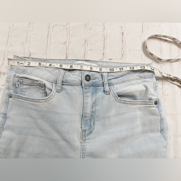 Judy blue skinny fit capri jean light wash stretch women’s size 7/28 - Picture 7 of 9